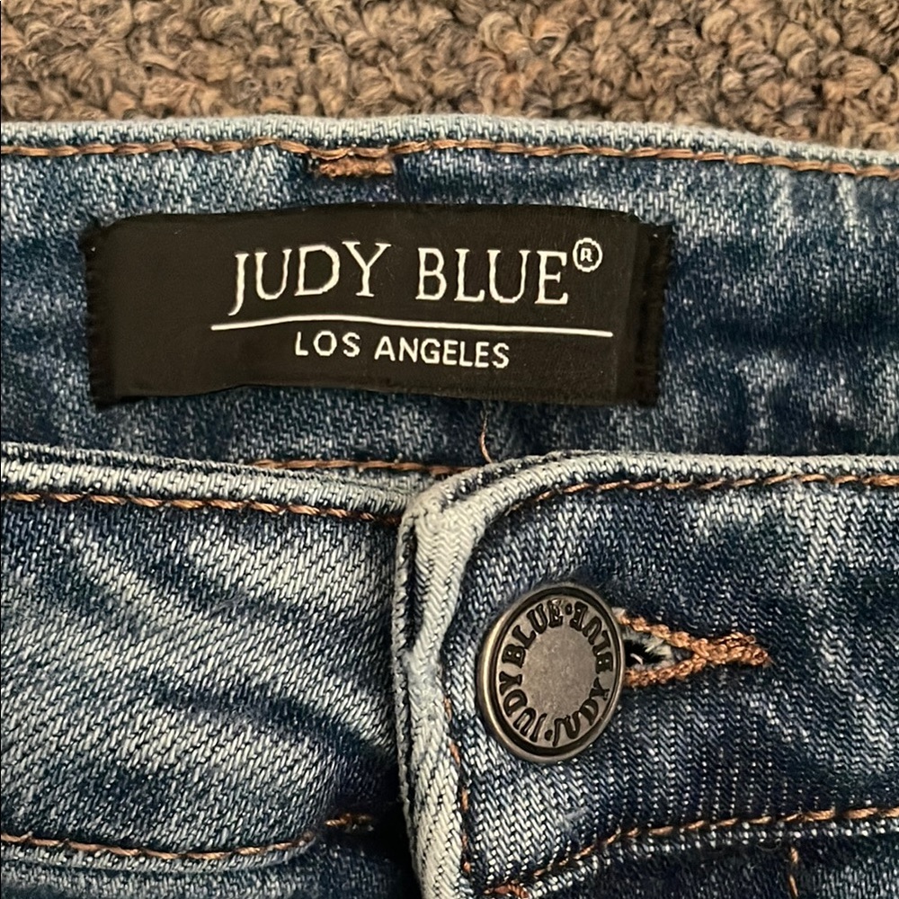 Judy Blue Classic Blue Denim Jeans with Vintage-Inspired Look sz Lg